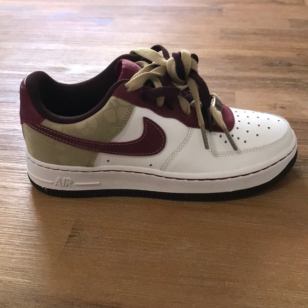 Nike Air Force Hibiscus